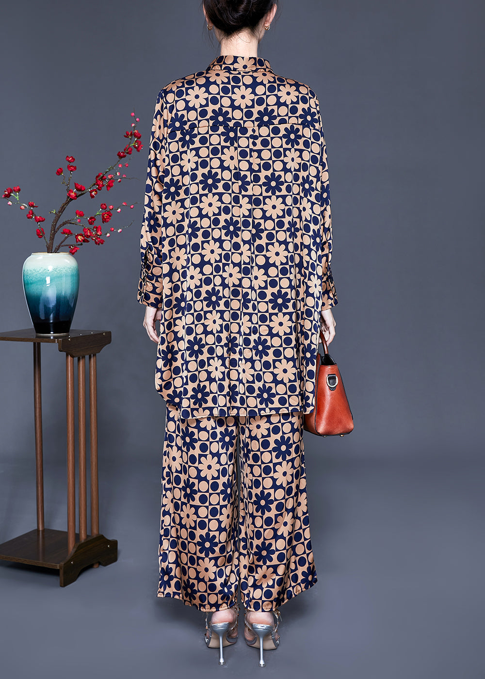 Khaki Stand Collar Print Silk Tops and Pants Two Pieces Set Summer