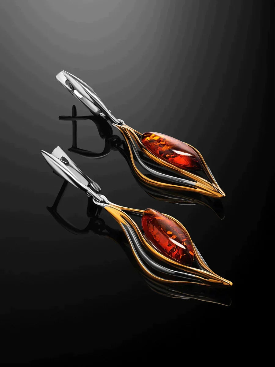Romantic Silver Earring for Special Moments