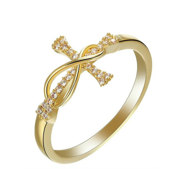 Charming Gold Earring for Any Occasion