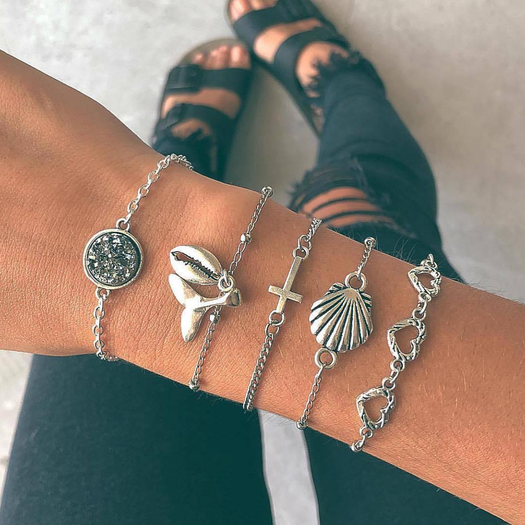 Charming Set for Any Occasion