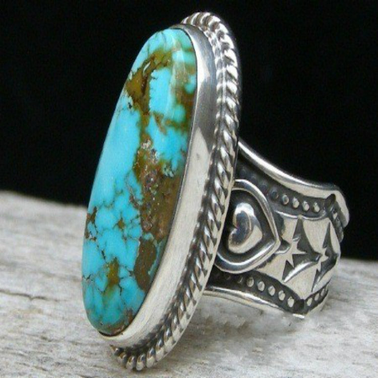 Classic Ring with Timeless Appeal