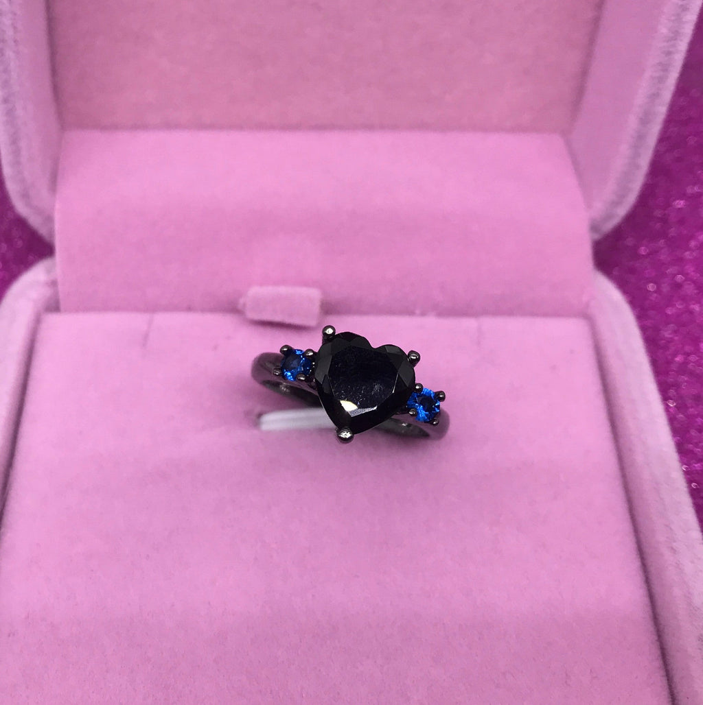 Charming Gold Ring for Any Occasion