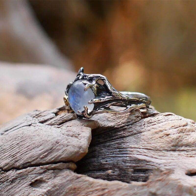 Stunning Gold Ring for Daily Wear