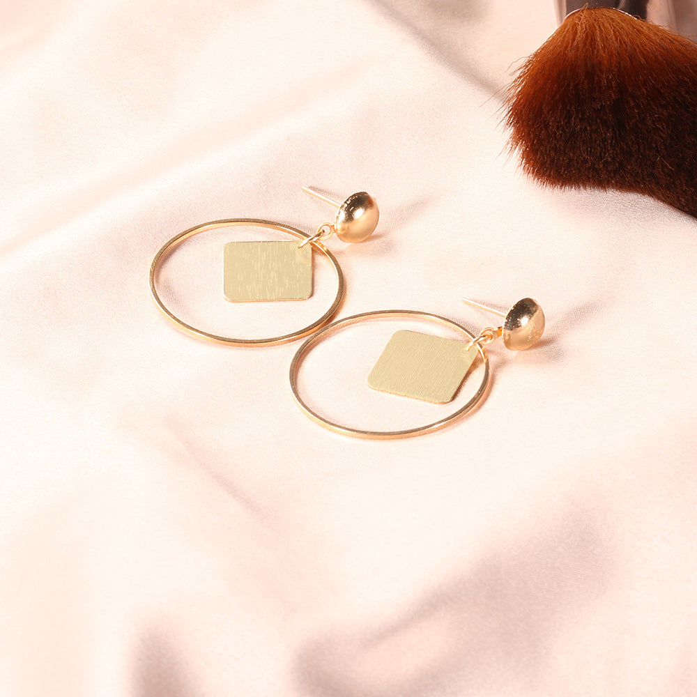 Stunning Earring for Daily Wear