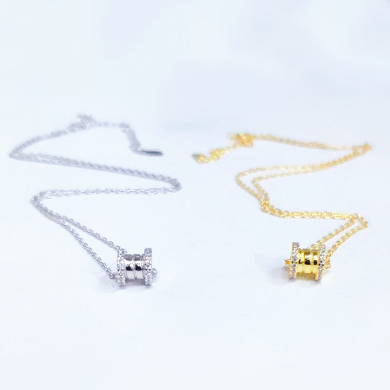 Romantic Gold Necklace for Special Moments