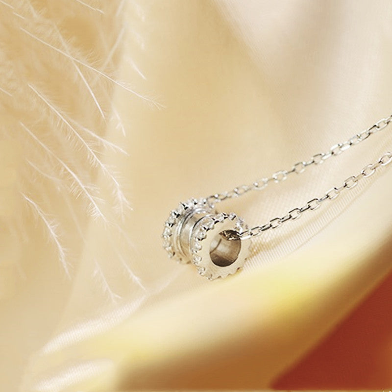 Romantic Gold Necklace for Special Moments