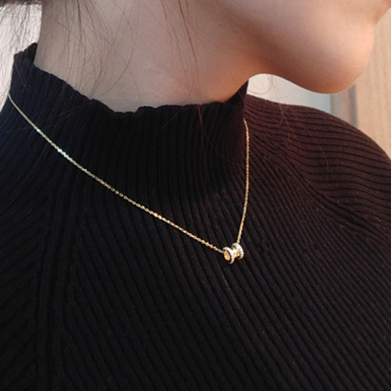 Romantic Gold Necklace for Special Moments
