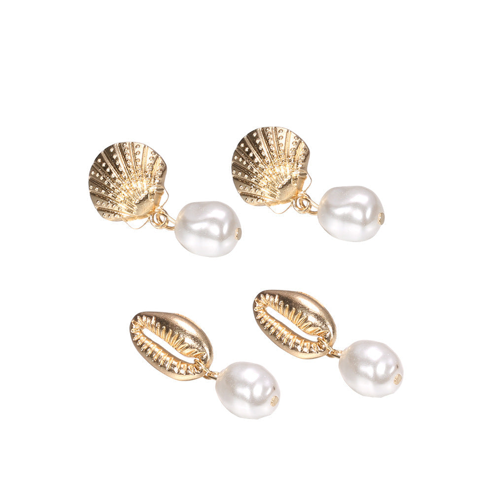 Classic Gold Set with Timeless Appeal