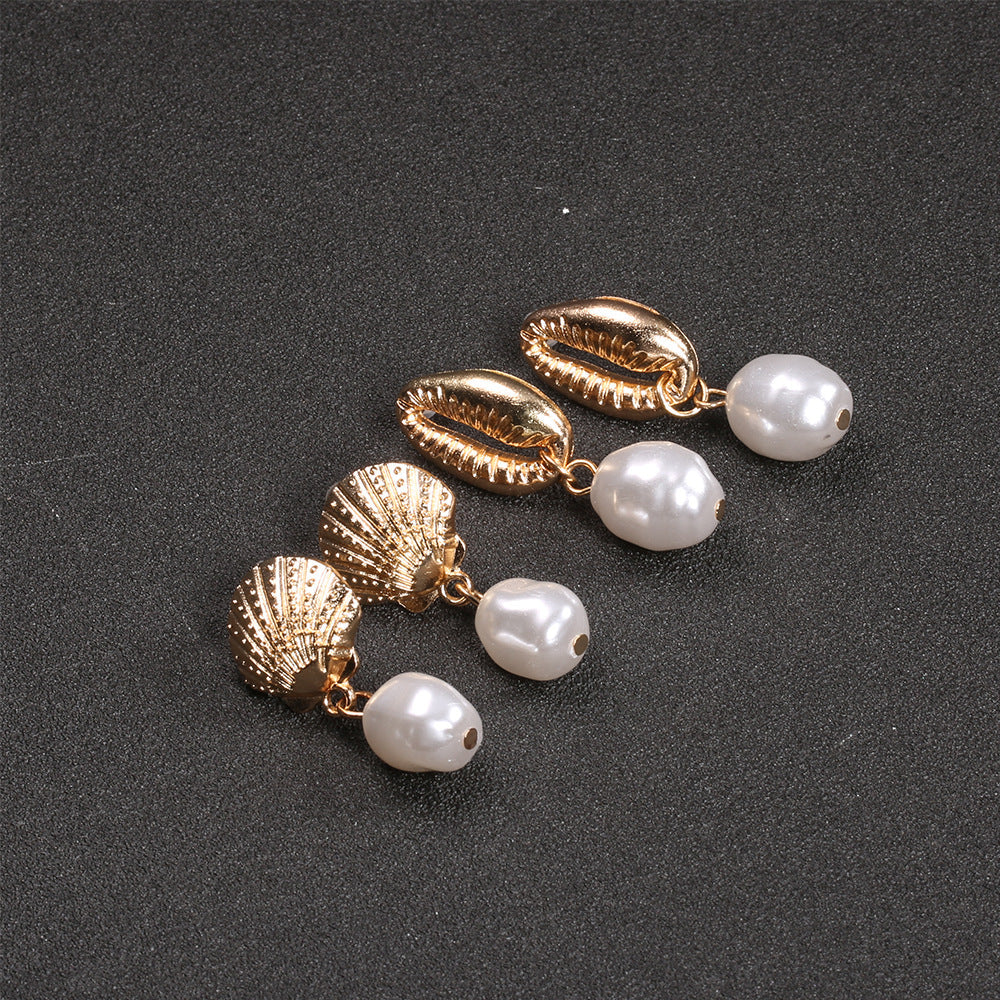 Classic Gold Set with Timeless Appeal
