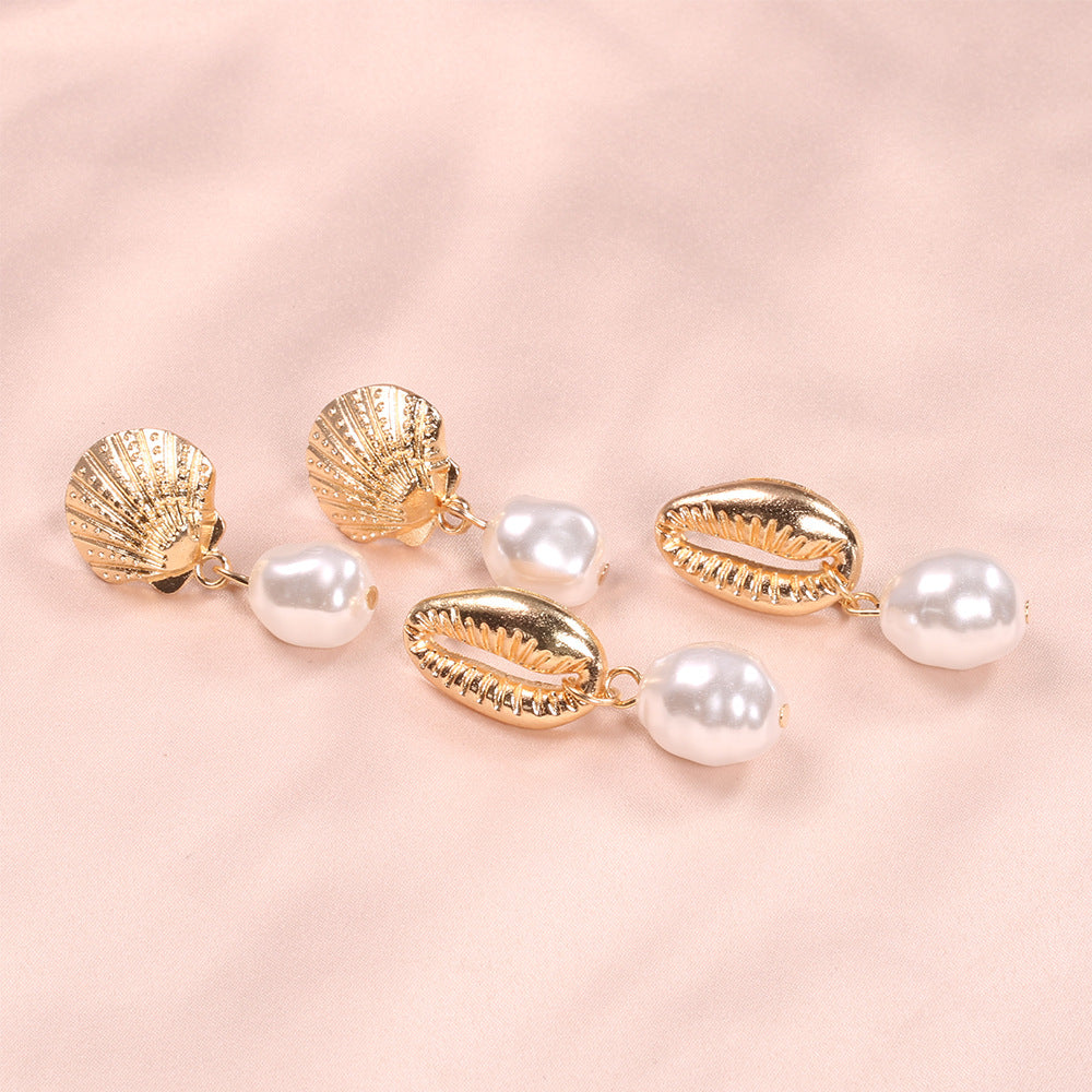 Classic Gold Set with Timeless Appeal