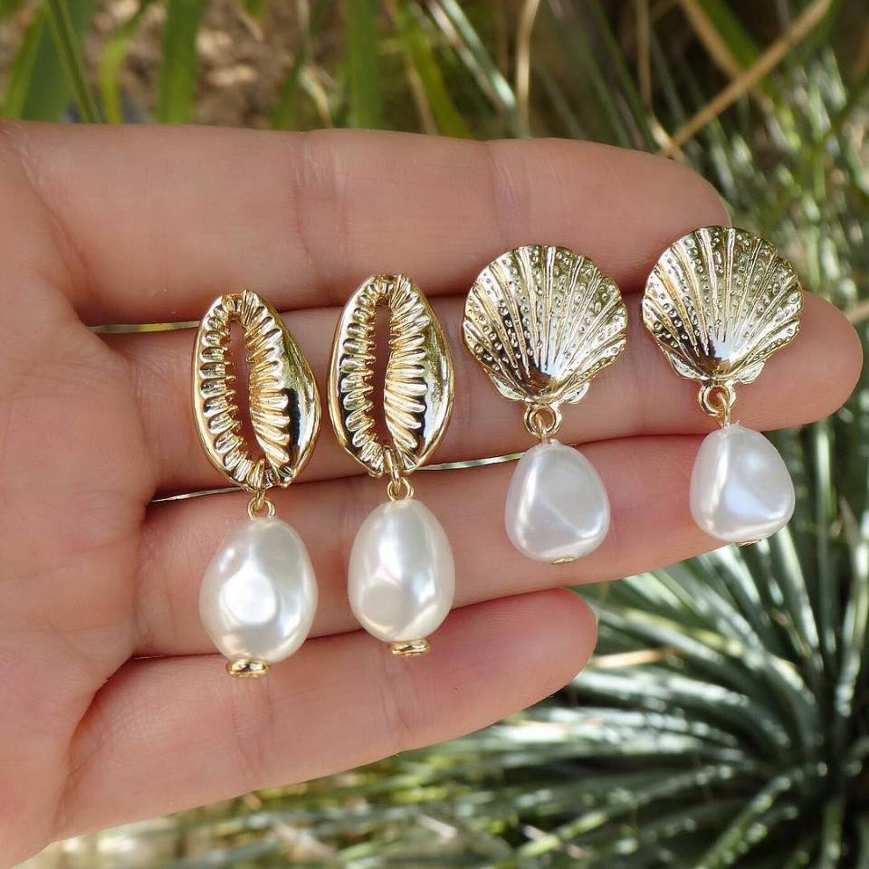 Classic Gold Set with Timeless Appeal