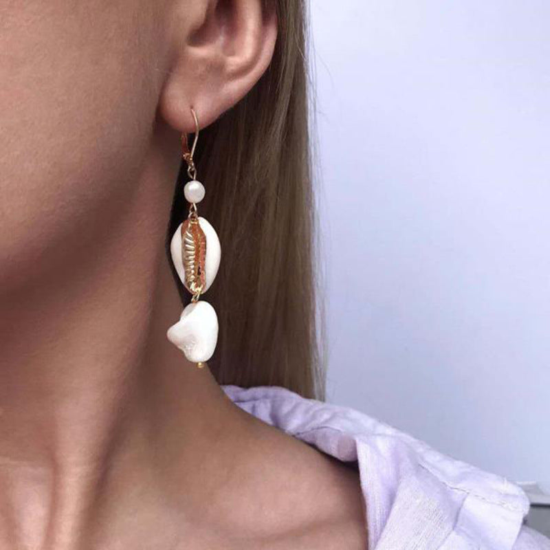 Beautiful Pearl Earring with Unique Style