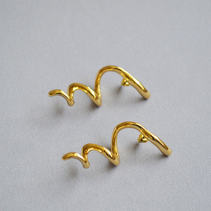 Vintage Handmade Gold Earring