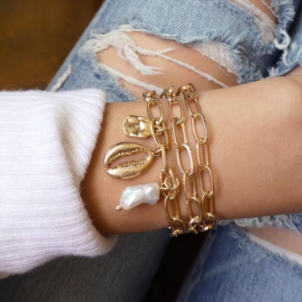 Romantic Gold Set for Special Moments