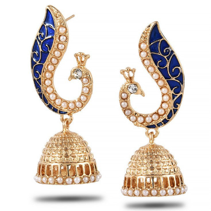 Charming Earring for Any Occasion