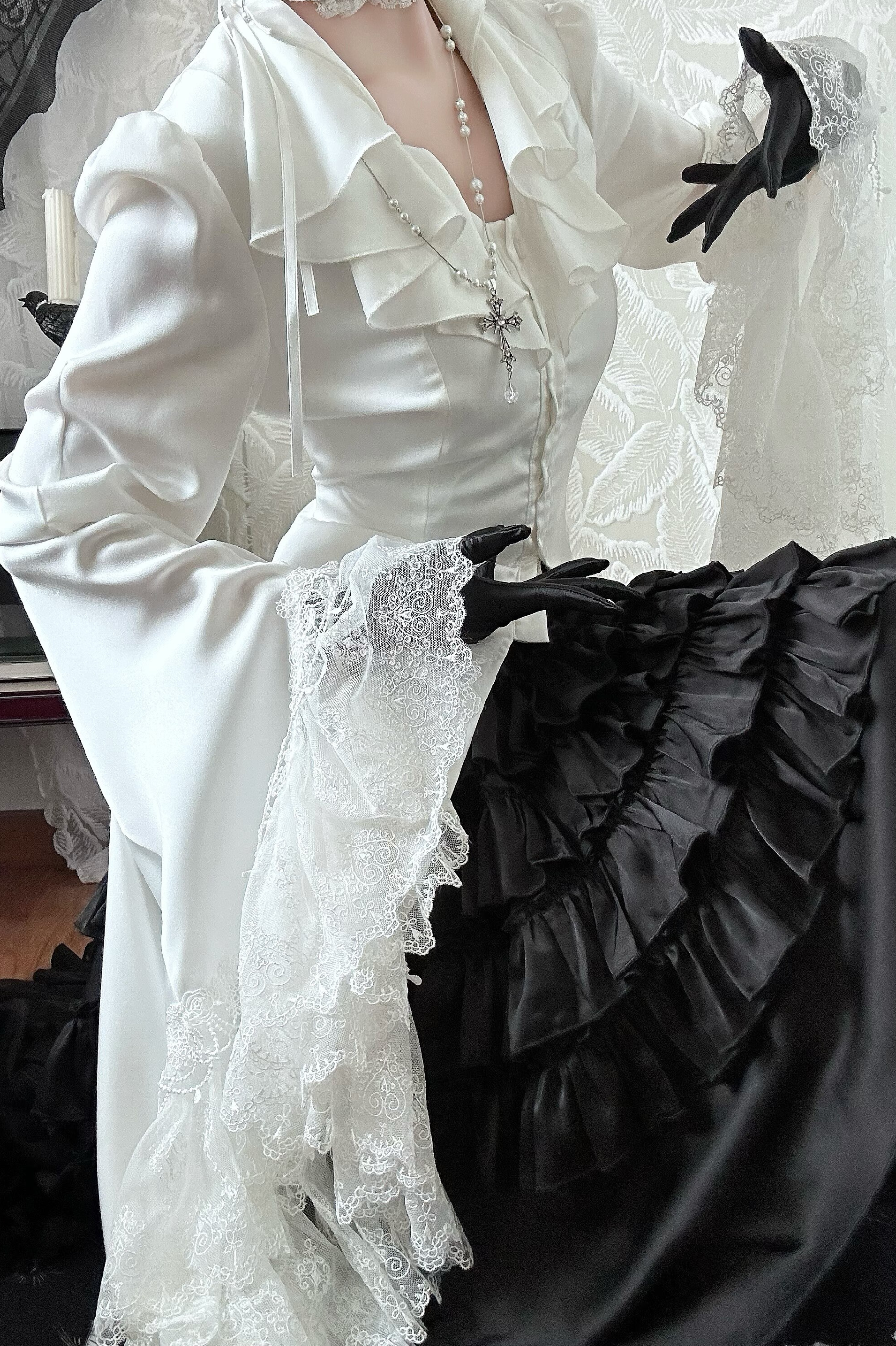 Effortlessly Elegant Garment with a Timeless Design
