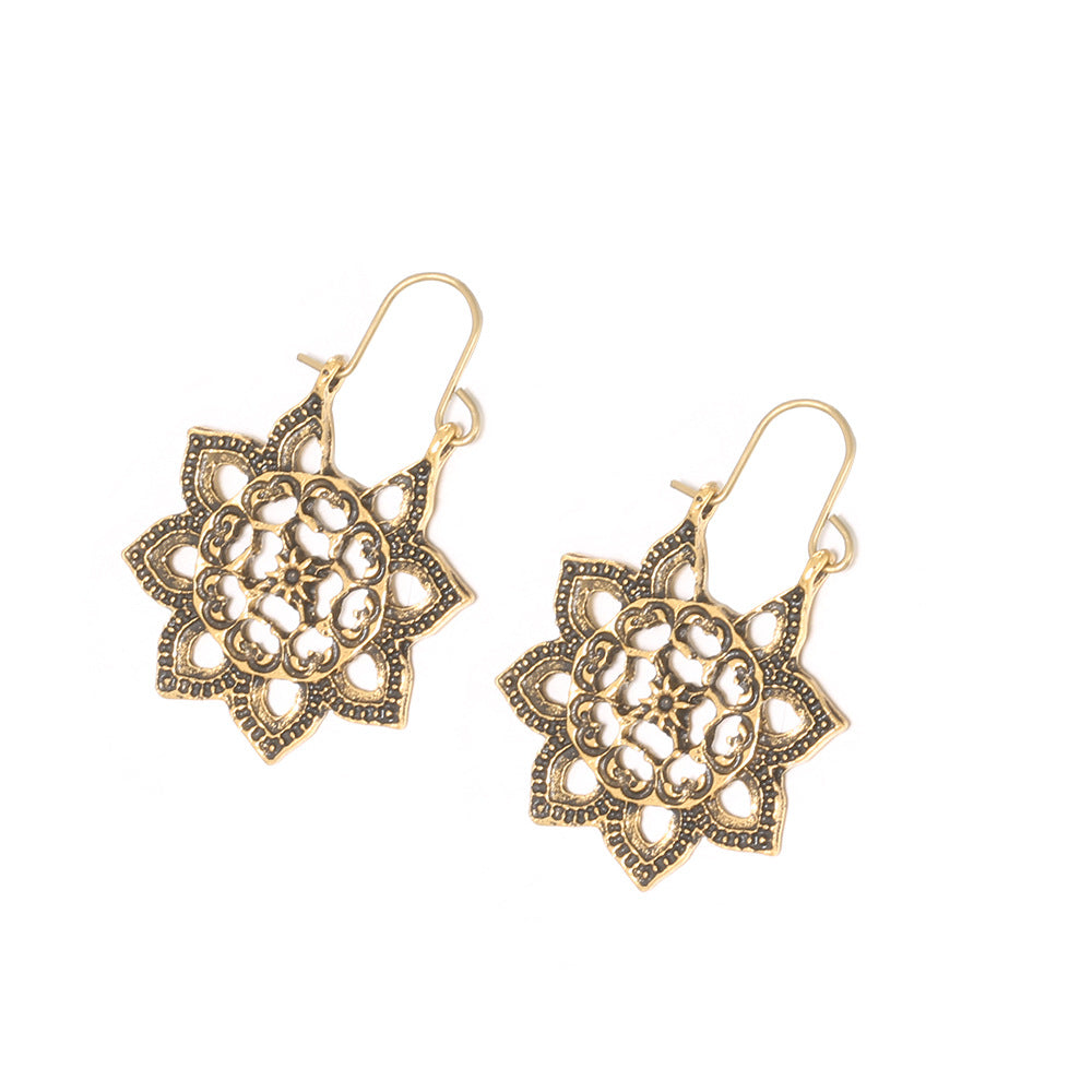 Classic Earring with Timeless Appeal