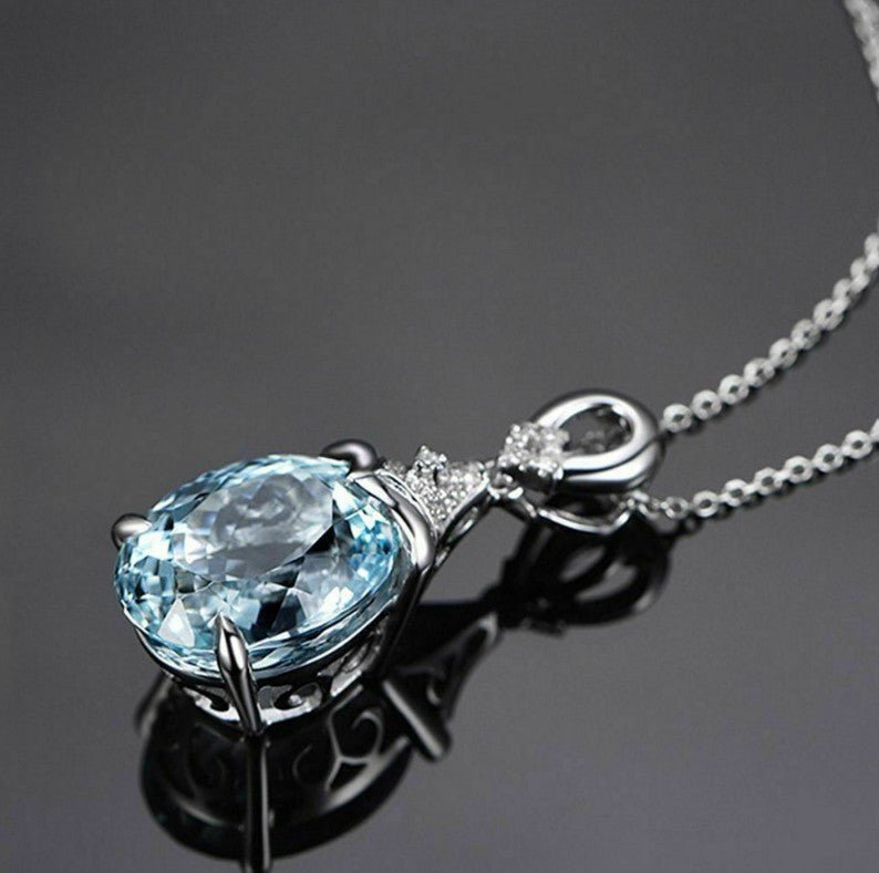 Beautiful Pendant with Unique Style