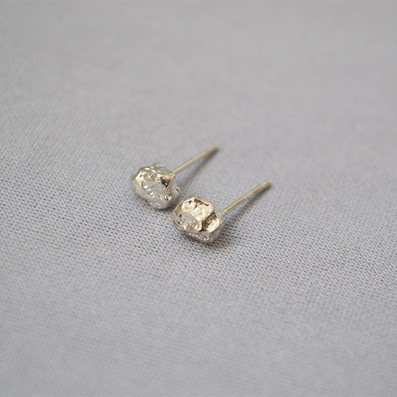 Charming Silver Earring for Any Occasion