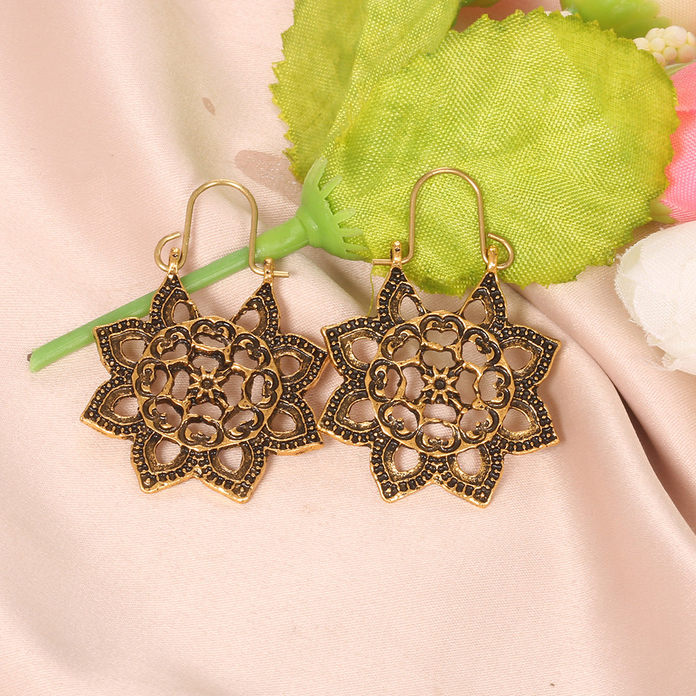Classic Earring with Timeless Appeal