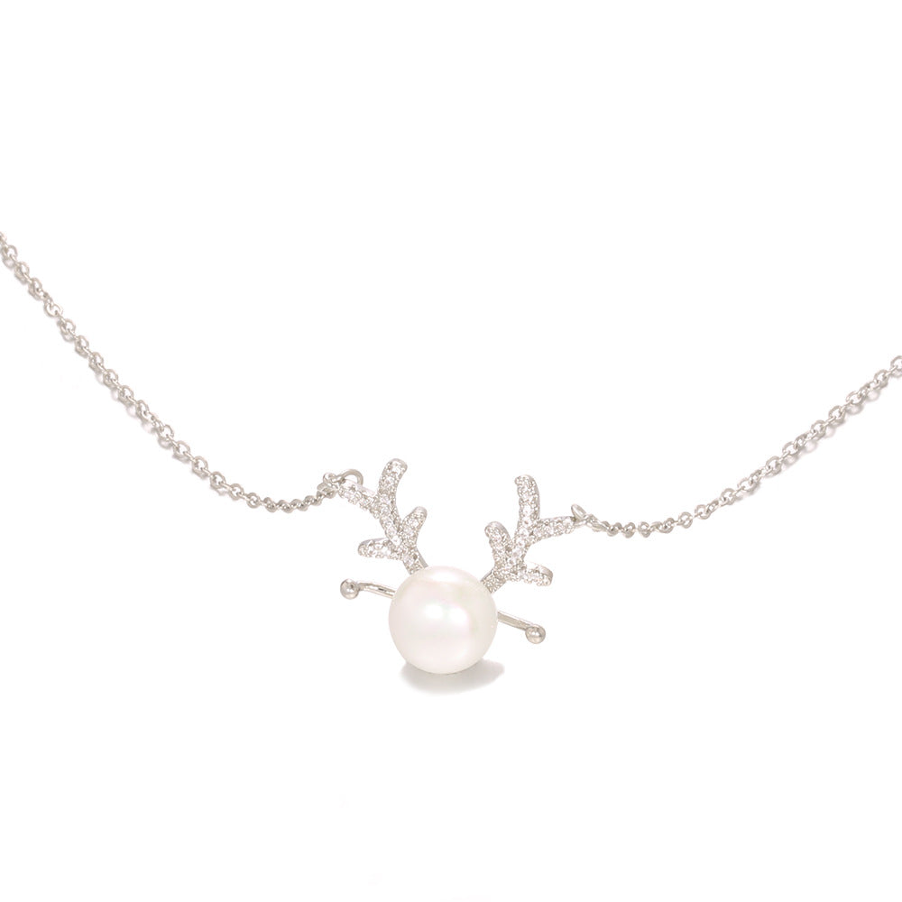 Romantic Pearl Necklace for Special Moments