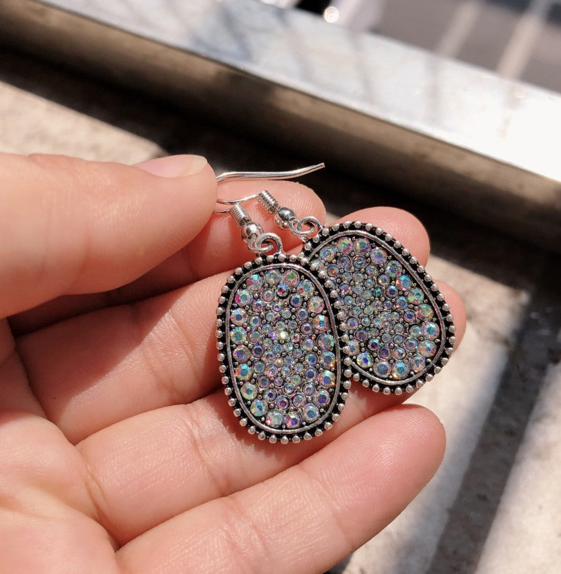 Classic Silver Set with Timeless Appeal