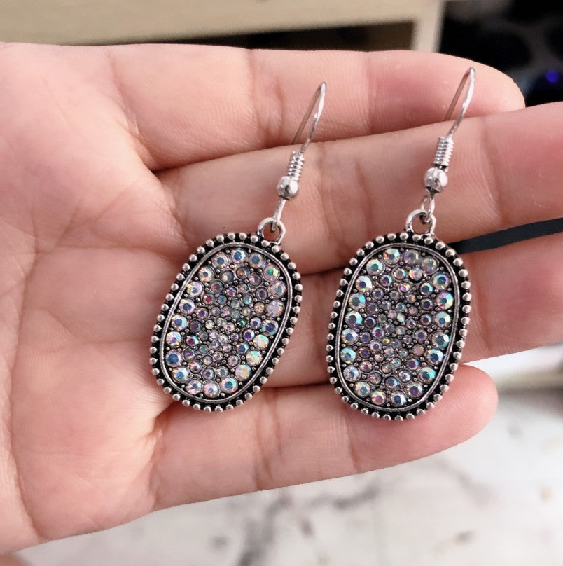 Classic Silver Set with Timeless Appeal
