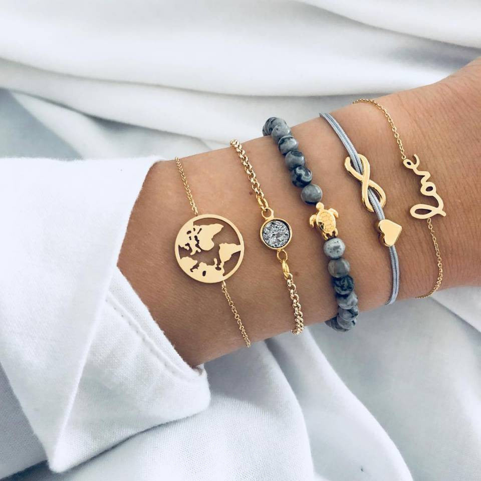 Classic Set with Timeless Appeal