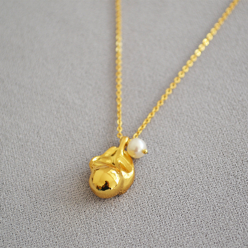 Charming Gold Necklace for Any Occasion