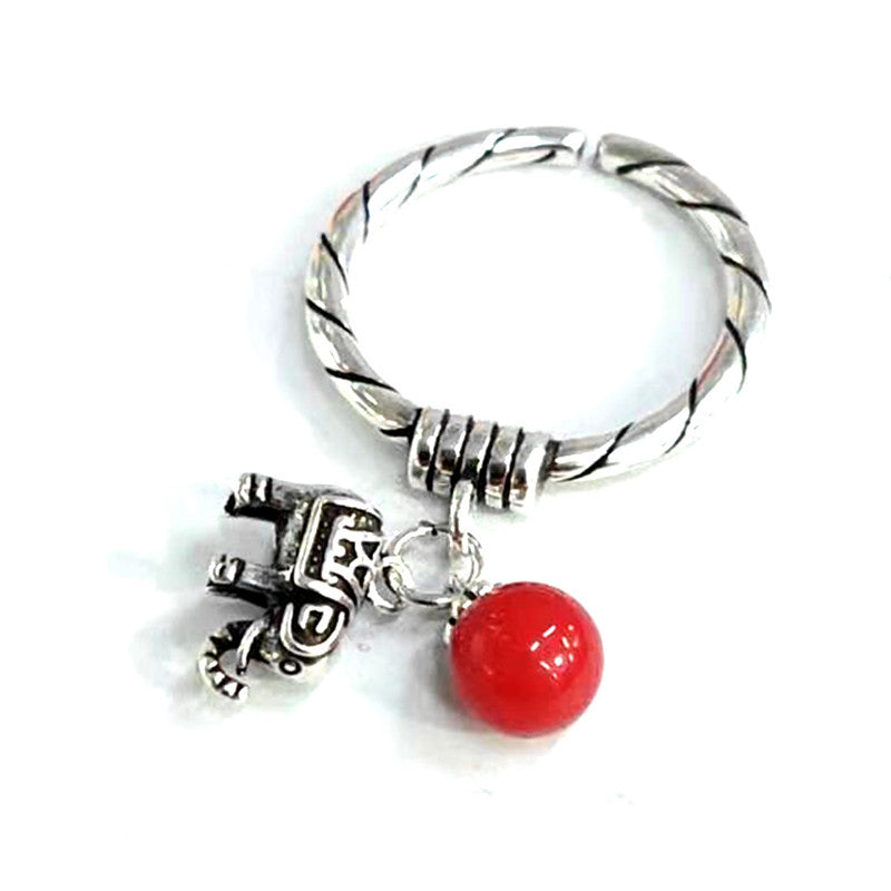 Classic Silver Ring with Timeless Appeal