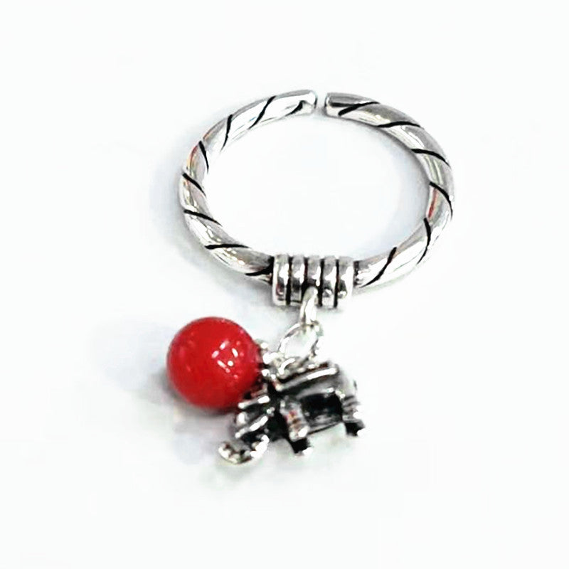 Classic Silver Ring with Timeless Appeal