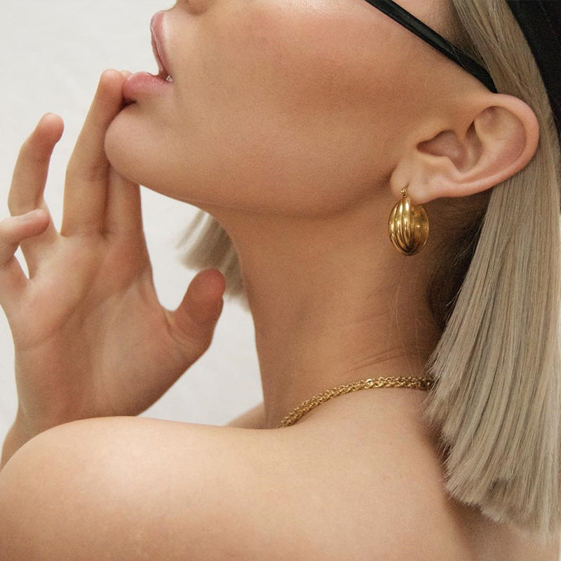 Stunning Gold Earring for Daily Wear