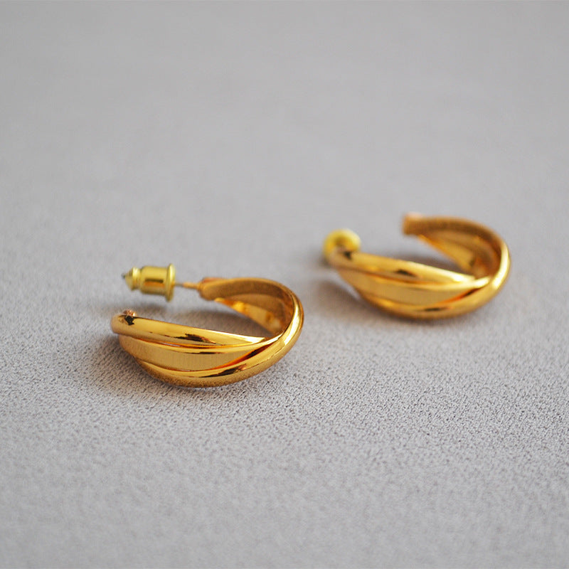Stunning Gold Earring for Daily Wear