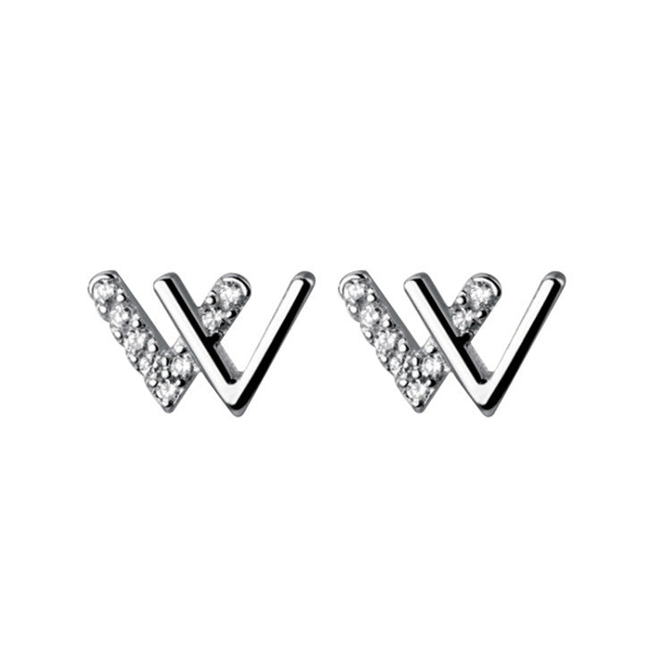 Romantic Silver Earring for Special Moments