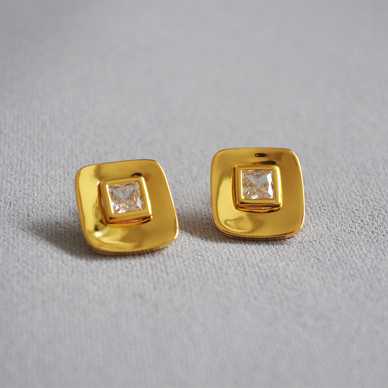Vintage Handmade Gold Earring