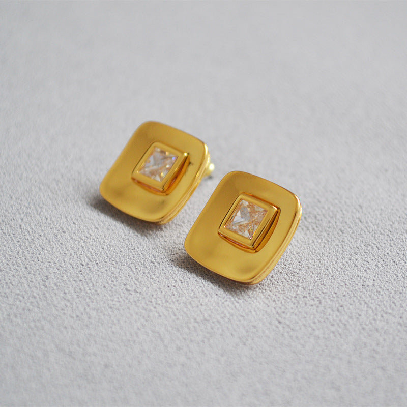 Vintage Handmade Gold Earring