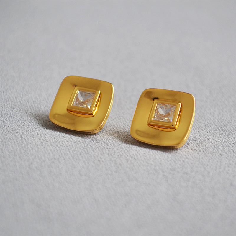 Vintage Handmade Gold Earring