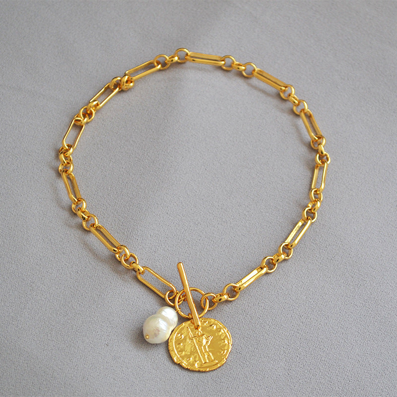 Stunning Gold Necklace for Daily Wear