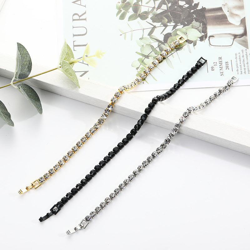 Classic Gold Bracelet with Timeless Appeal