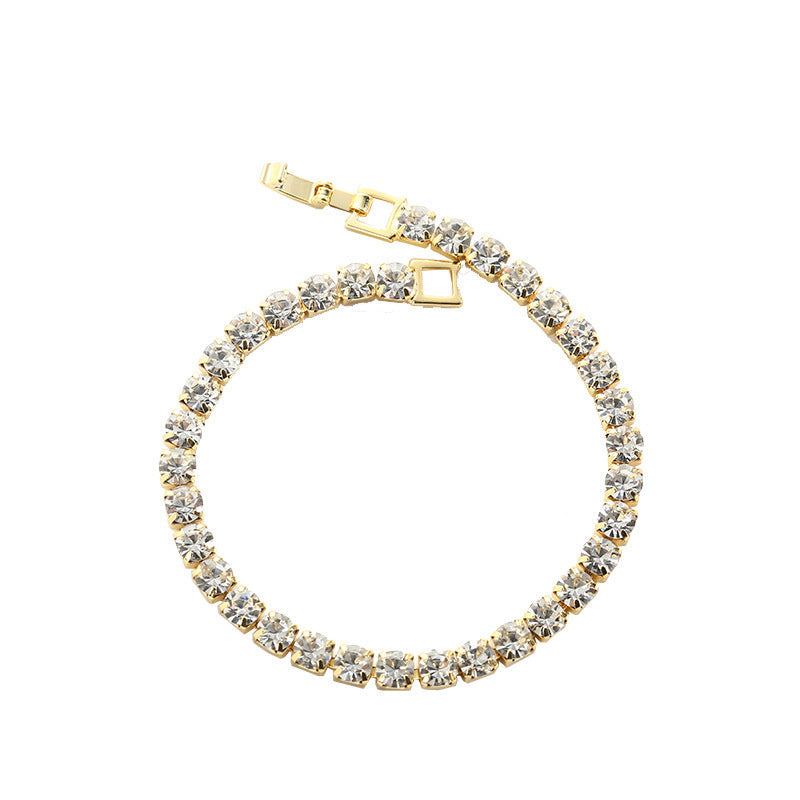 Classic Gold Bracelet with Timeless Appeal