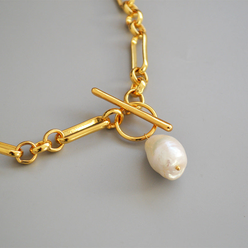 Stunning Gold Necklace for Daily Wear