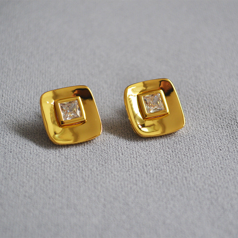 Vintage Handmade Gold Earring