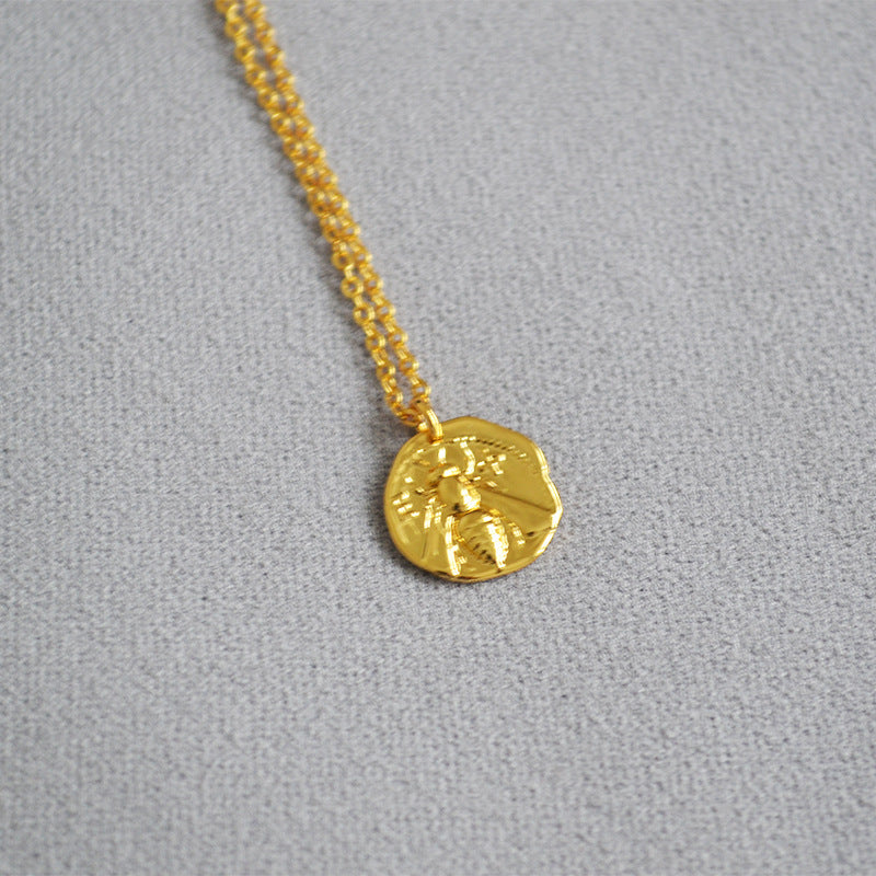 Romantic Gold Necklace for Special Moments