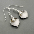 Romantic Pearl Earring for Special Moments