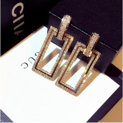 Stunning Earring for Daily Wear