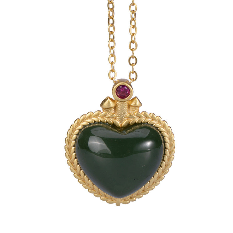 Charming Silver Pendant for Any Occasion