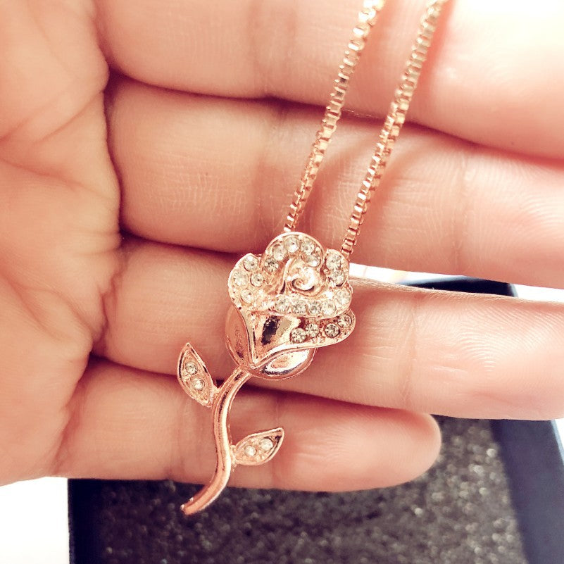 Stunning Necklace for Daily Wear