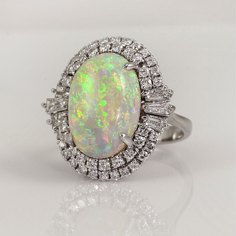 Classic Silver Ring with Timeless Appeal