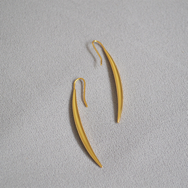 Beautiful Gold Earring with Unique Style