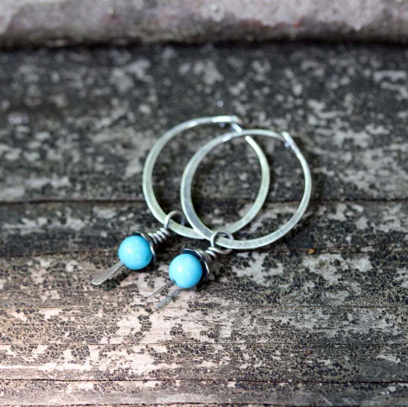 Charming Silver Earring for Any Occasion